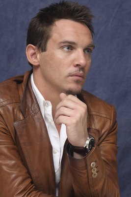 Jonathan Rhys Meyers Poster 2260025