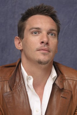 Jonathan Rhys Meyers Poster 2260037