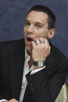 Jonathan Rhys Meyers Poster 2439697