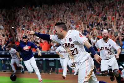 Jose Altuve Poster 3965496