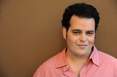 Josh Gad Poster 2350444