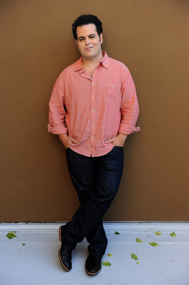 Josh Gad Poster 2350451