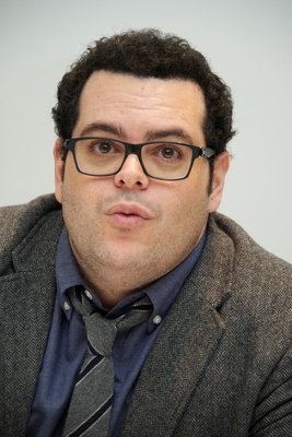 Josh Gad Poster 2471252