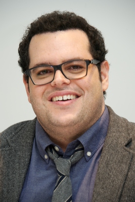 Josh Gad Poster 2471254