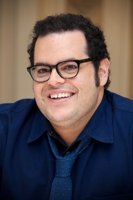 Josh Gad Poster 2471257