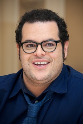 Josh Gad Poster 2471259