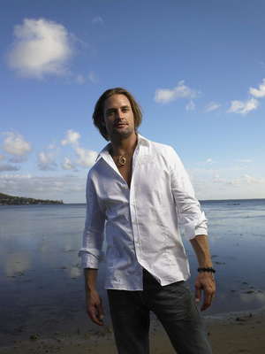 Josh Holloway Poster 2214580