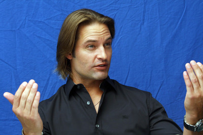 Josh Holloway Poster 2224176