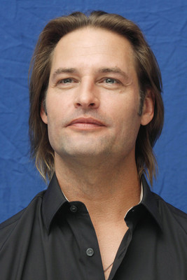 Josh Holloway Poster 2224177