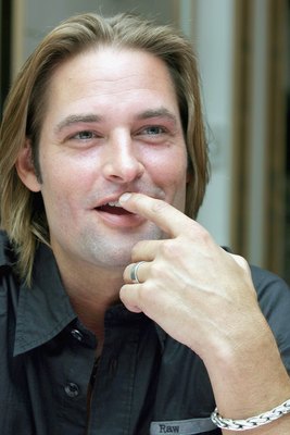 Josh Holloway Poster 2230820