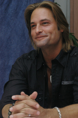 Josh Holloway Poster 2248302