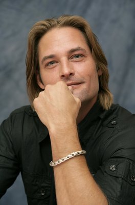 Josh Holloway Poster 2248304