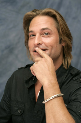 Josh Holloway Poster 2248311