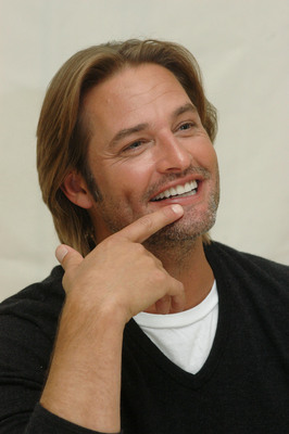 Josh Holloway Poster 2248315