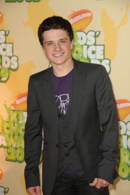 Josh Hutcherson Poster 1524929