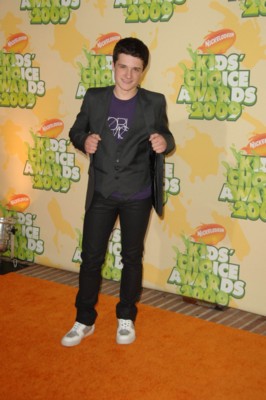 Josh Hutcherson Poster 1524930