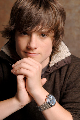 Josh Hutcherson Poster 2193768