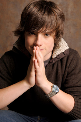 Josh Hutcherson Poster 2193789