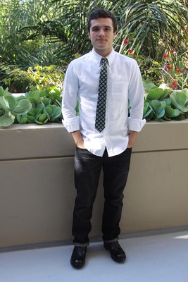 Josh Hutcherson Poster 2352629