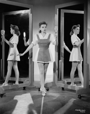 Judy Garland Poster 2587001