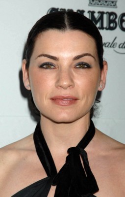 Julianna Margulies Poster 1244421