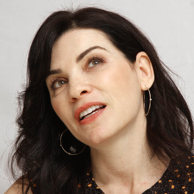Julianna Margulies Poster 2157995