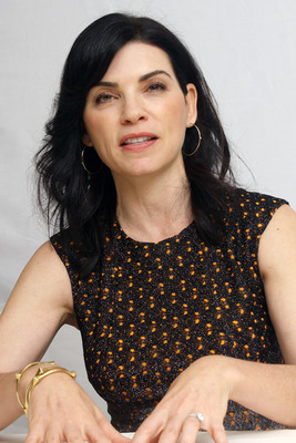 Julianna Margulies Poster 2157996