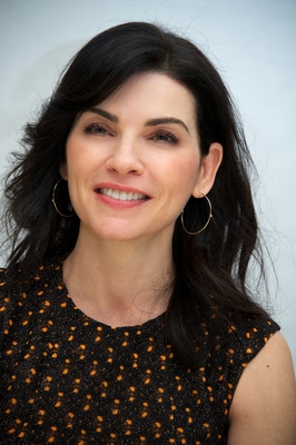 Julianna Margulies Poster 2224529
