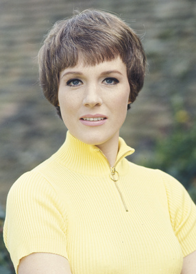 Julie Andrews Poster 2105208