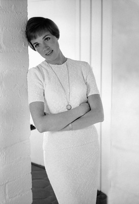 Julie Andrews Poster 2637982