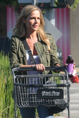 Julie Benz Poster 3251113