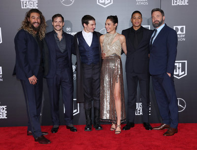 Justice League Cast Poster 2877257