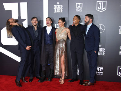 Justice League Cast Poster 2877289