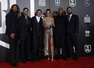 Justice League Cast Poster 2877315