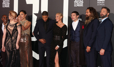 Justice League Cast Poster 2877318