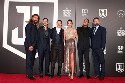 Justice League Cast Poster 2877319