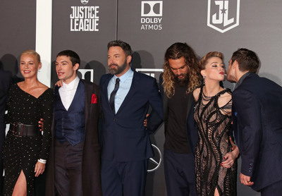 Justice League Cast Poster 2877354