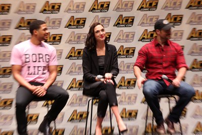 Justice League Cast Poster 2952285