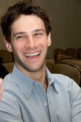 Justin Bartha Poster 2407139