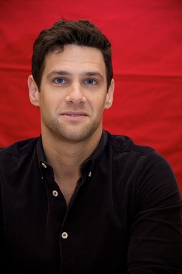 Justin Bartha Poster 2427352