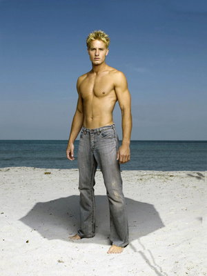Justin Hartley Poster 2208587
