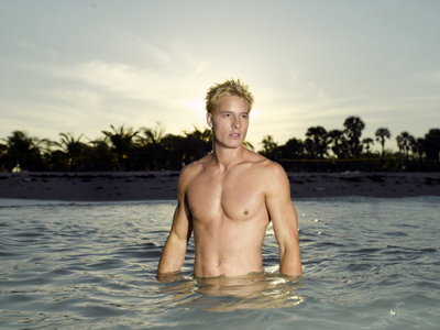 Justin Hartley Poster 2208600