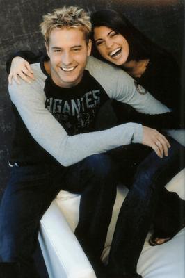 Justin Hartley Poster 2220413