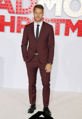 Justin Hartley Poster 2824627