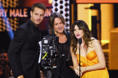 Justin Hartley Poster 2890417