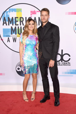 Justin Hartley Poster 2890496