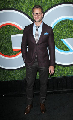 Justin Hartley Poster 2928883