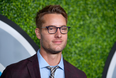 Justin Hartley Poster 2928893