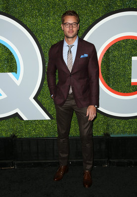 Justin Hartley Poster 2928908