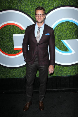 Justin Hartley Poster 2928912